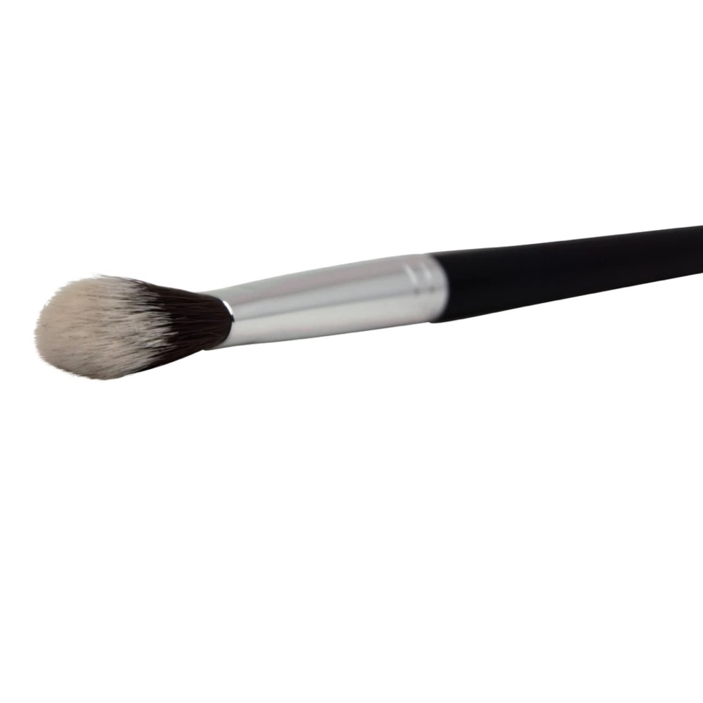 Beau Gachis Illuminator (Highlighting) Brush